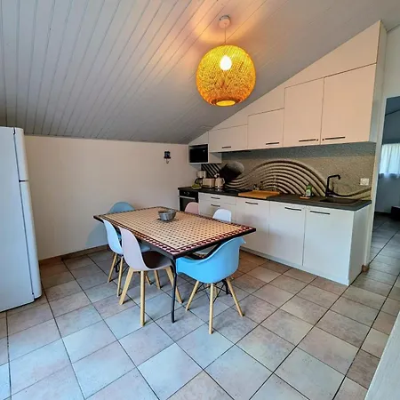 Pretty House In A Quiet Area 100m From The *