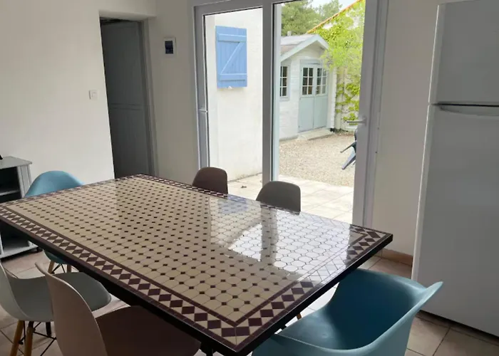 Nyaraló Pretty House In A Quiet Area 100m From The