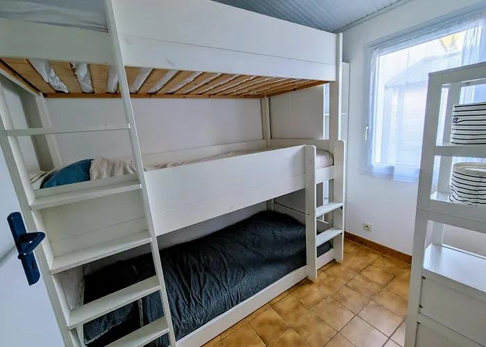 Pretty House In A Quiet Area 100m From The Nyaraló *