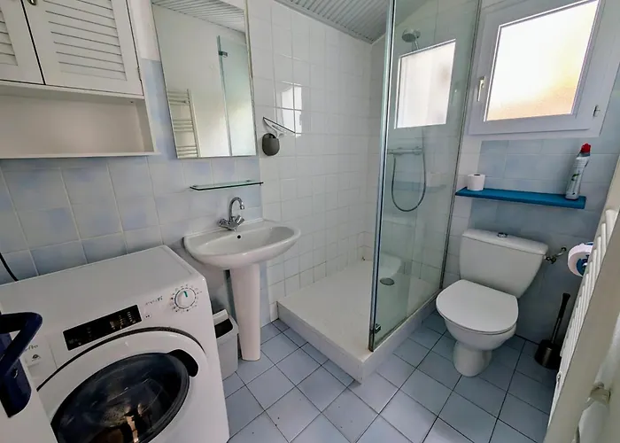 Nyaraló Pretty House In A Quiet Area 100m From The